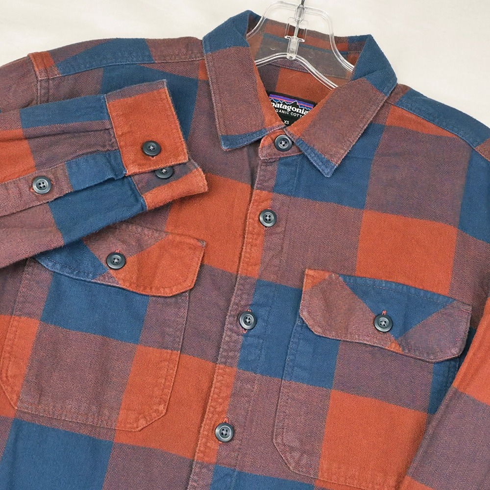 Patagonia Fjord Flannel Shirt Men's XS Rust Navy Blue Plaid Organic Cotton 42400